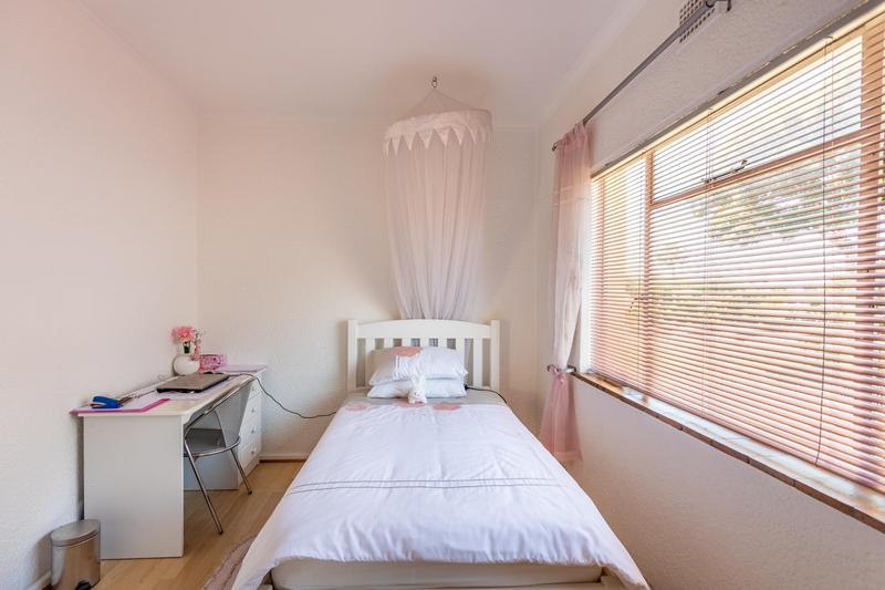 3 Bedroom Property for Sale in Plumstead Western Cape